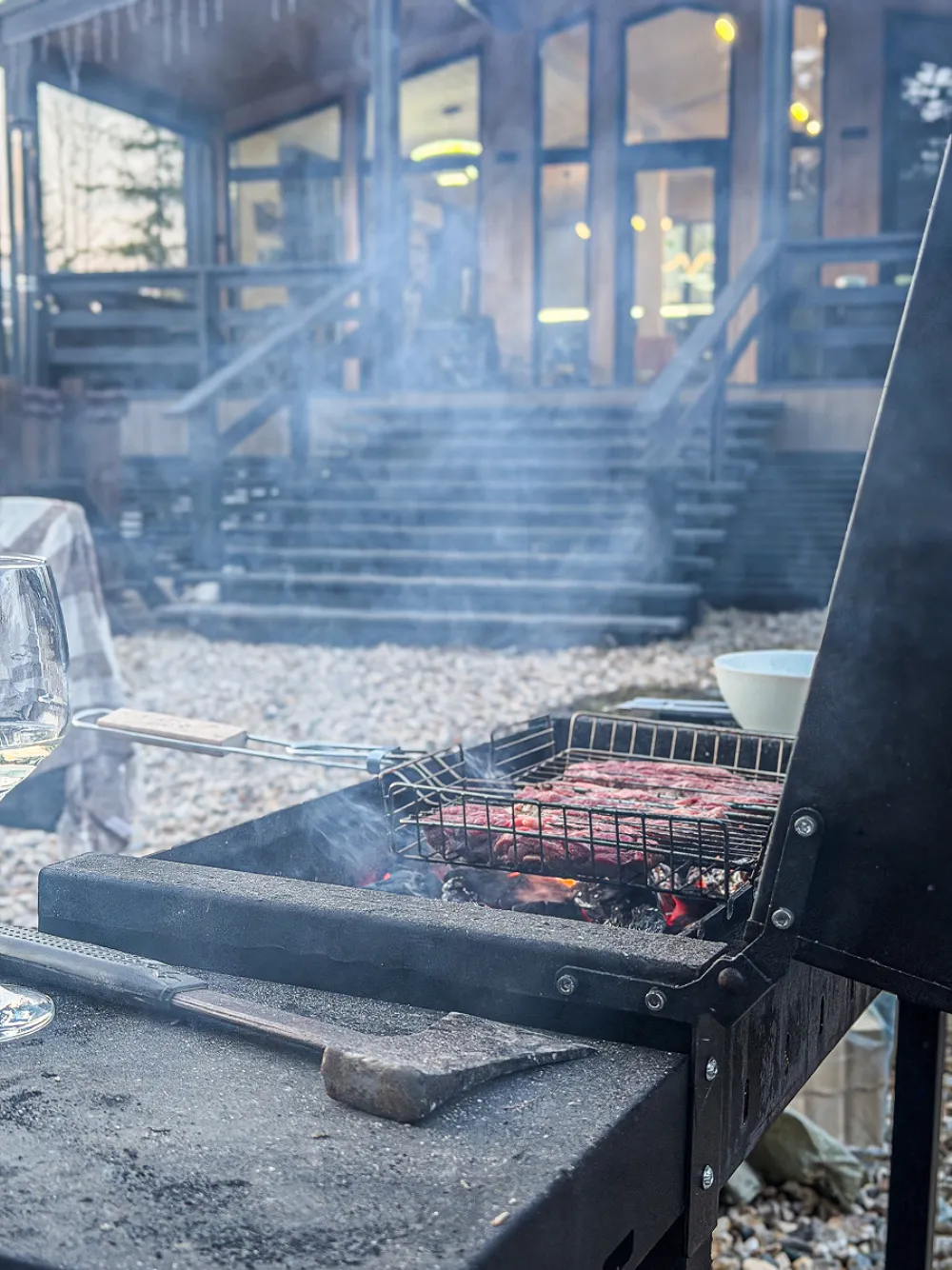 BBQ-зона у дома 73 KM